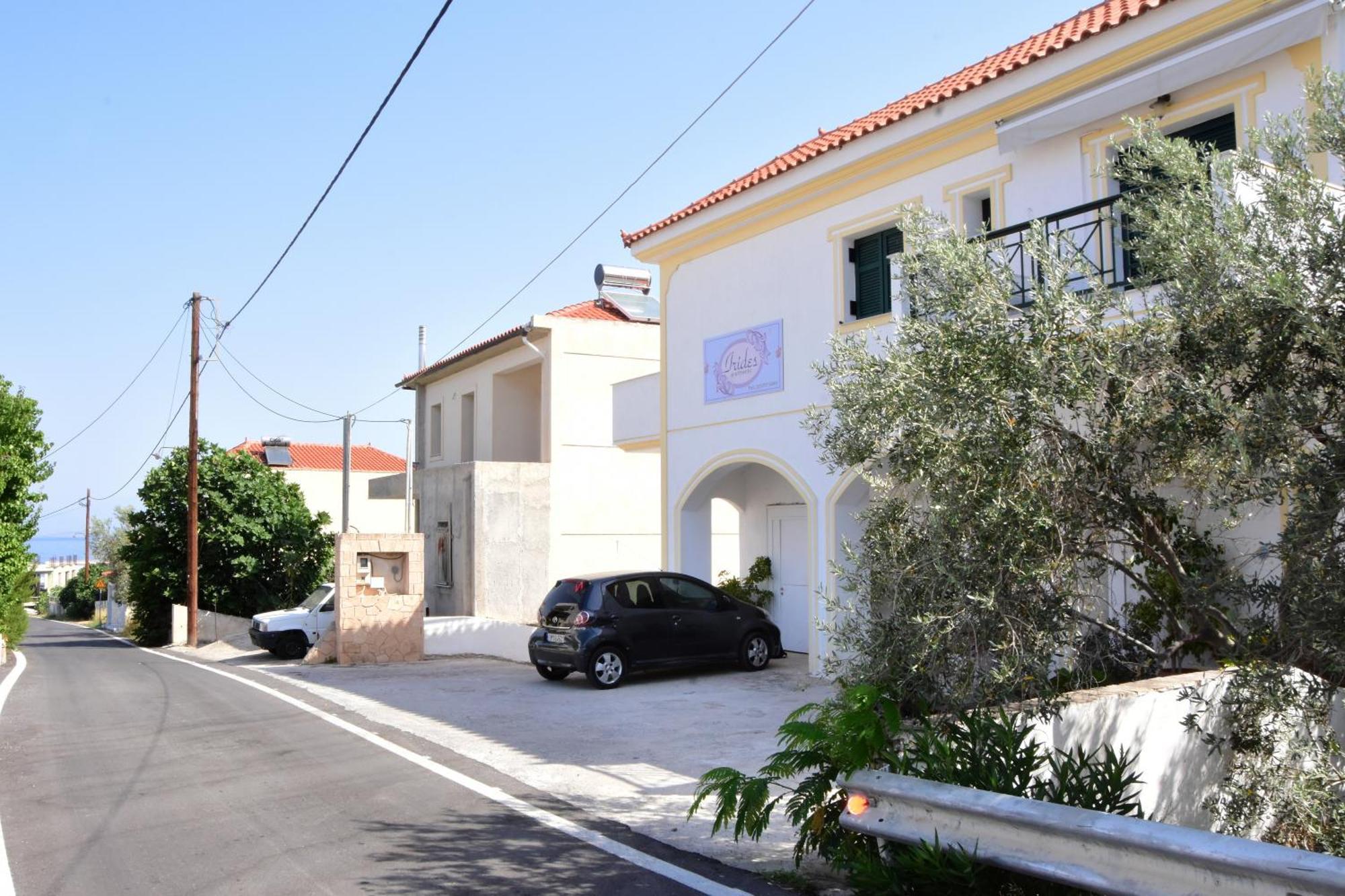 Irides Apartments Megalochori  Buitenkant foto